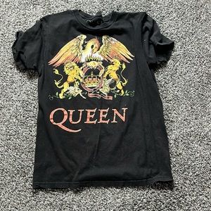 queen tshirt
